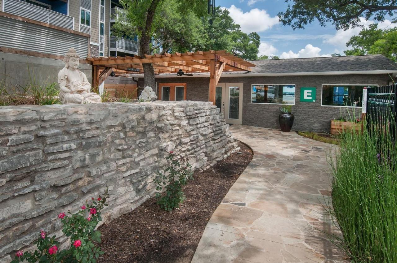 Efficiency 2Br King Bed Suites Next To Downtown Austin Exterior foto